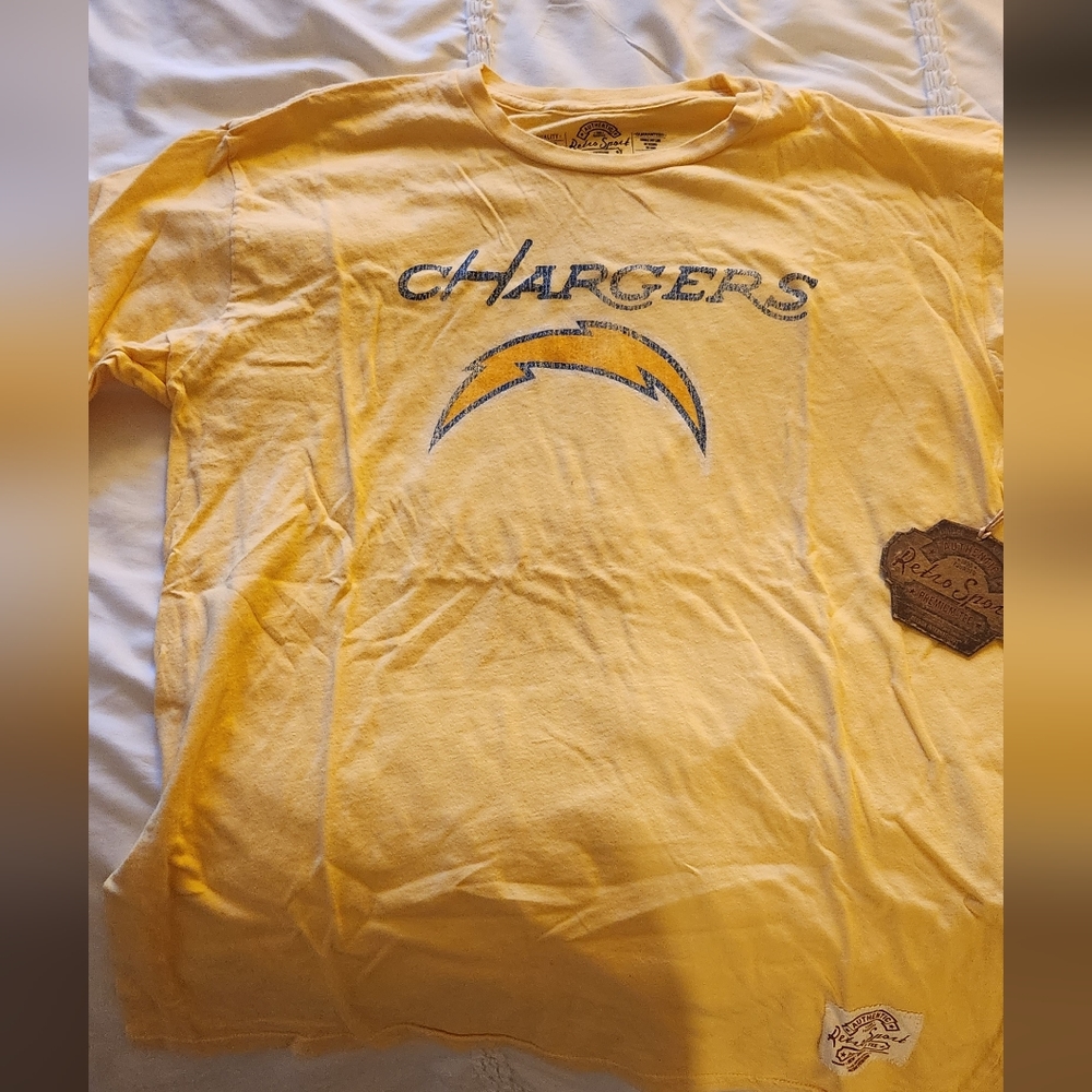 Unique Retro yellow Chargers t-shirt